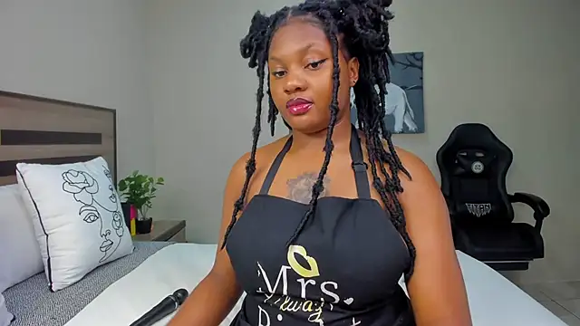 Renee-18 online show from 04.03.26