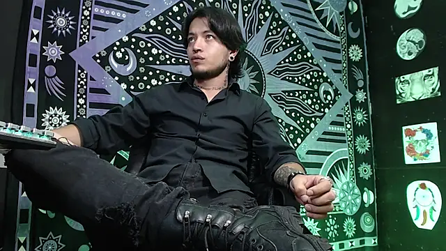 Dicaprioo  online show from 02.14.25