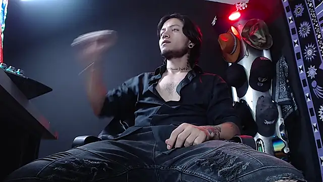 Dicaprioo  online show from 03.05.25