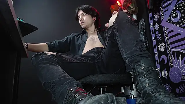 Dicaprioo  online show from 03.17.25