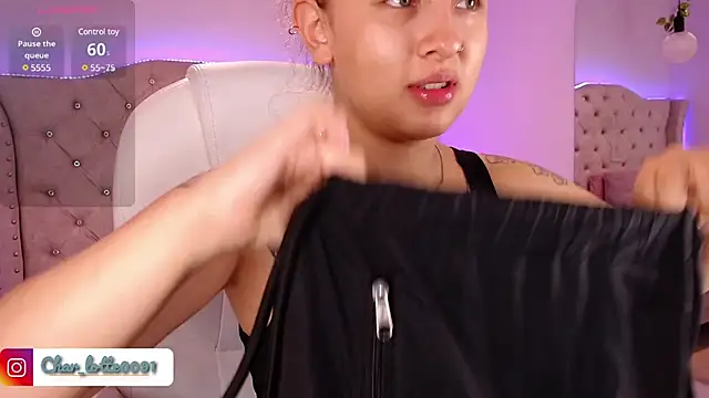 Charlotte Jones   online show from 02.20.25