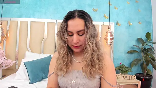 RubbyTaylor online show from 05.06.26