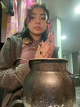 Snapshot of _Gothiccbitch_ chatting on 12.06.24 Gothiccbitch online show from 12.06.24