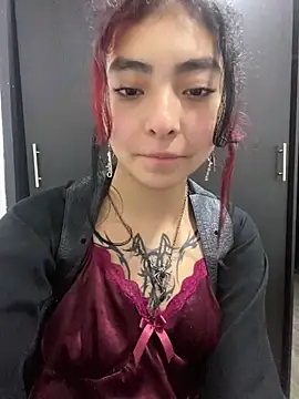 Snapshot of _Gothiccbitch_ chatting on 12.18.24 Gothiccbitch online show from 12.18.24
