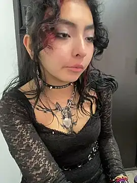 Snapshot of _Gothiccbitch_ chatting on 12.21.24 Gothiccbitch online show from 12.21.24
