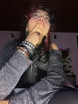 Snapshot of _Gothiccbitch_ chatting on 01.09.25 Gothiccbitch online show from 01.09.25