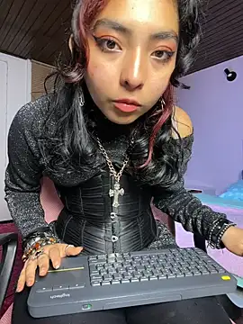 Snapshot of _Gothiccbitch_ chatting on 01.10.25 Gothiccbitch online show from 01.10.25