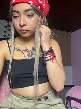 Snapshot of _Gothiccbitch_ chatting on 01.11.25 Gothiccbitch online show from 01.11.25