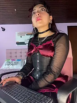Snapshot of _Gothiccbitch_ chatting on 02.26.25 Gothiccbitch online show from 02.26.25