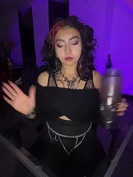 Snapshot of _Gothiccbitch_ chatting on 11.20.25 Gothiccbitch online show from 11.20.25