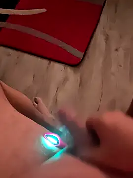 Szeltolo001 online show from 01.12.26