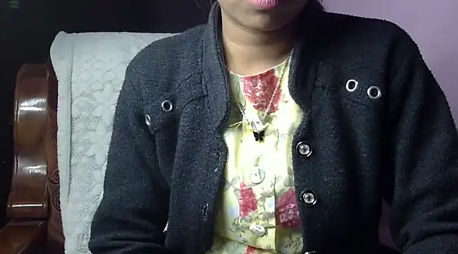 momo lov online show from 12.13.24