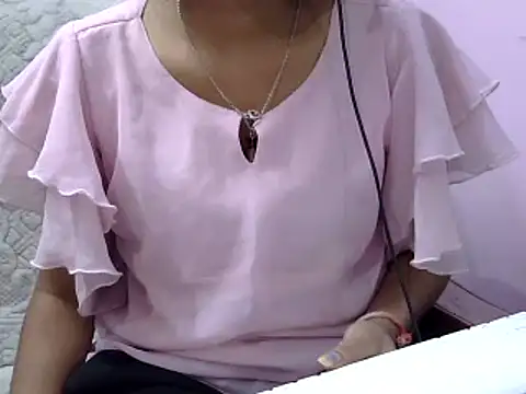 momo lov online show from 12.20.24