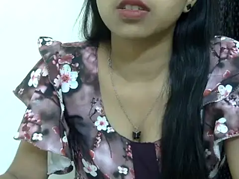 momo lov online show from 03.20.25