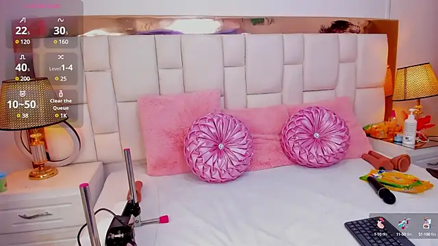 CahitlinBell online show from 02.06.25