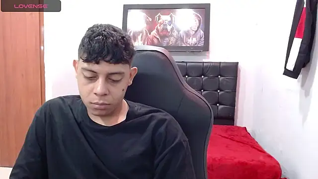 Snapshot of Wiiliam_20 chatting on 02.24.25 Wiiliam 20 online show from 02.24.25