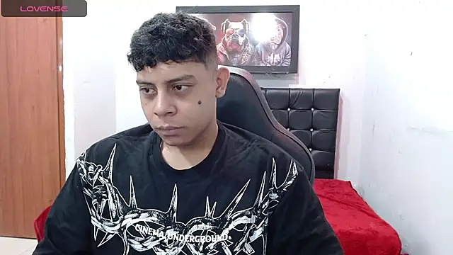 Snapshot of Wiiliam_20 chatting on 02.26.25 Wiiliam 20 online show from 02.26.25