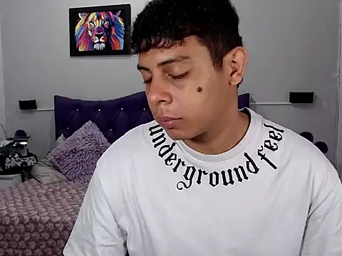 Snapshot of Wiiliam_20 chatting on 11.16.25 Wiiliam 20 online show from 11.16.25