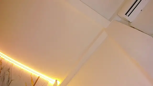 dahianthompson online show from 11.06.25