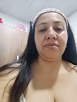 layla gomez online show from 05.31.26