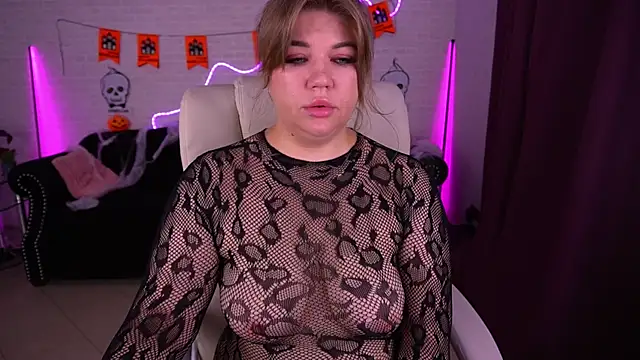 GabbieJay online show from 10.30.25