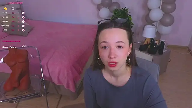 Hayle Hill online show from 01.22.25