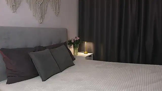 Cassie Kelman online show from 04.17.26