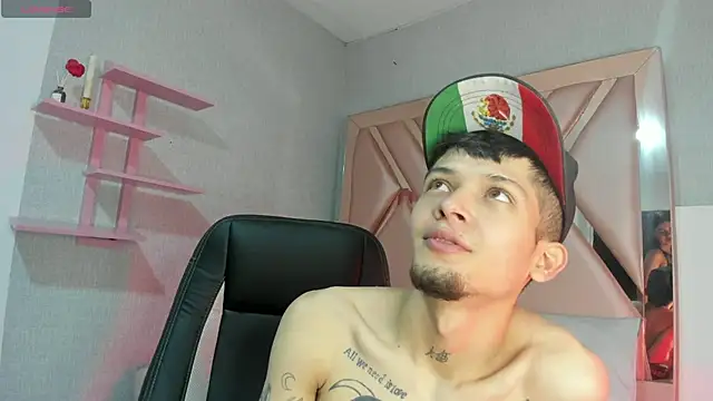 Snapshot of kendalltaylorr chatting on 02.23.25 kendalltaylorr online show from 02.23.25