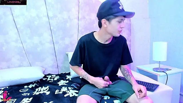 Snapshot of kendalltaylorr chatting on 03.12.25 kendalltaylorr online show from 03.12.25