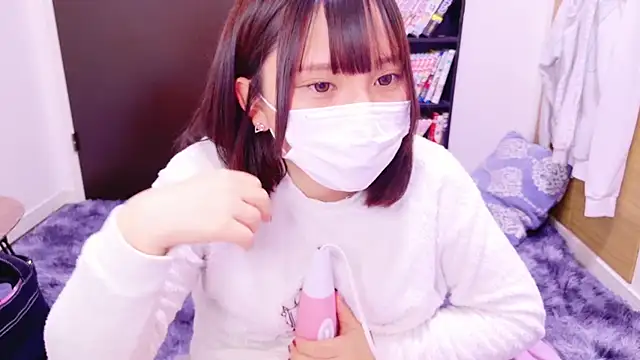 Snapshot of senachinnn chatting on 12.17.24 senachinnn online show from 12.17.24