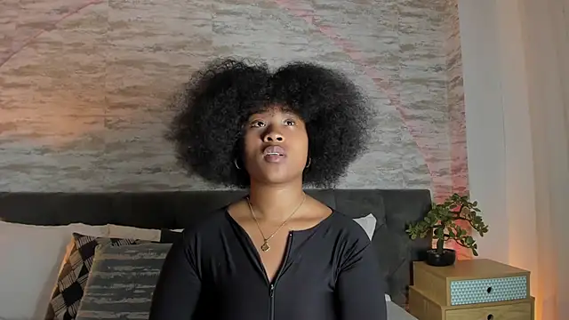 Anneth  M online show from 11.25.25