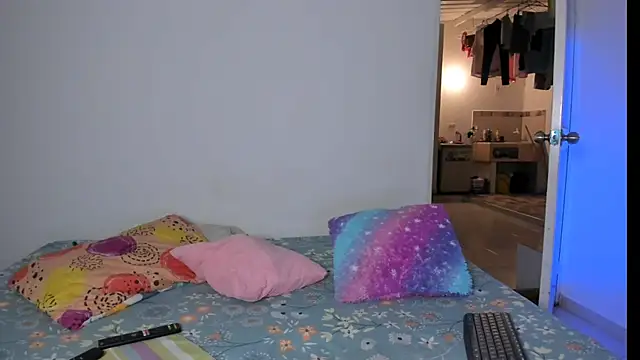 Snapshot of thamara26 chatting on 02.11.26 thamara26 online show from 02.11.26