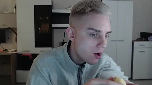 angryzan online show from 02.11.25