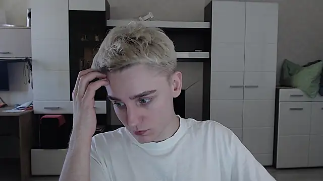 angryzan online show from 03.10.25