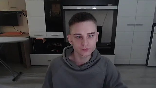 angryzan online show from 10.03.25