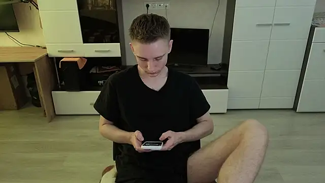 angryzan online show from 04.17.26