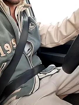 Zeefy online show from 01.04.25