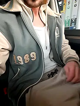 Zeefy online show from 01.10.25