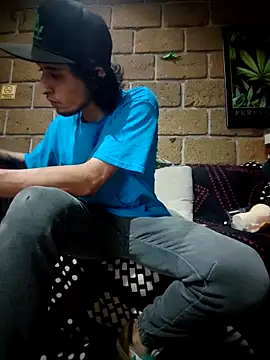 Pitudo20cmm online show from 09.19.25