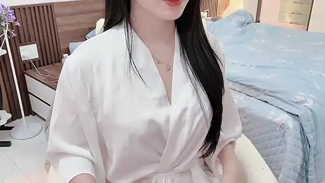 Snapshot of _Ely_ chatting on 11.27.25 Ely online show from 11.27.25