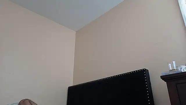 Snapshot of hailzeffn chatting on 10.04.25 hailzeffn online show from 10.04.25