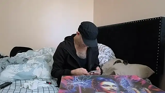 Snapshot of hailzeffn chatting on 10.23.25 hailzeffn online show from 10.23.25