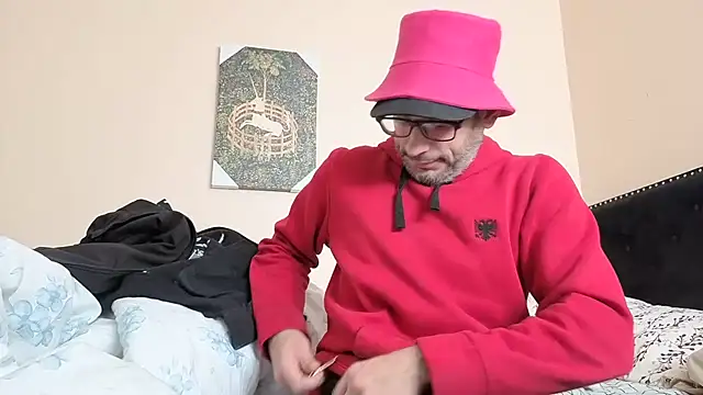 Snapshot of hailzeffn chatting on 11.04.25 hailzeffn online show from 11.04.25