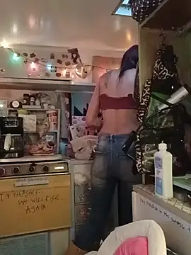 whitetrashdirtyslut online show from 05.19.26