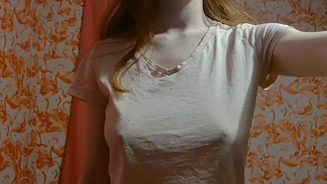 Snapshot of strawberrysmoothie chatting on 01.20.25 strawberrysmoothie online show from 01.20.25