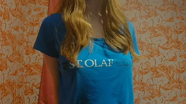 Snapshot of strawberrysmoothie chatting on 01.30.25 strawberrysmoothie online show from 01.30.25