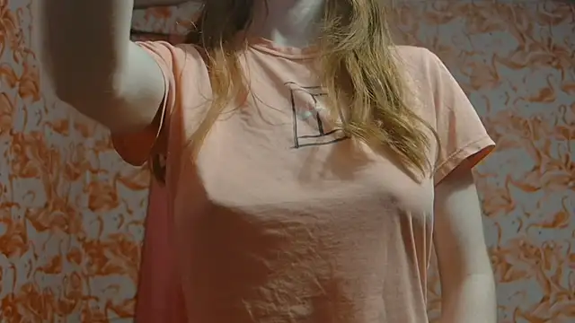 Snapshot of strawberrysmoothie chatting on 02.03.25 strawberrysmoothie online show from 02.03.25