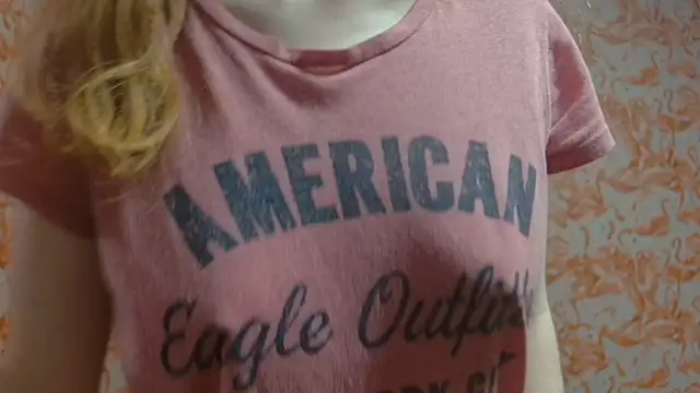 Snapshot of strawberrysmoothie chatting on 02.09.25 strawberrysmoothie online show from 02.09.25