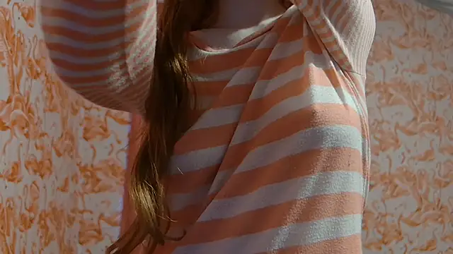 Snapshot of strawberrysmoothie chatting on 10.28.25 strawberrysmoothie online show from 10.28.25