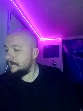 Snapshot of Spunonymous chatting on 12.22.24 Spunonymous online show from 12.22.24